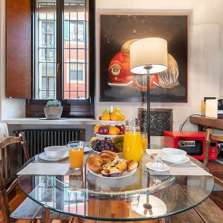 Il Garbo Apartments And Suite Verona Bagian luar foto