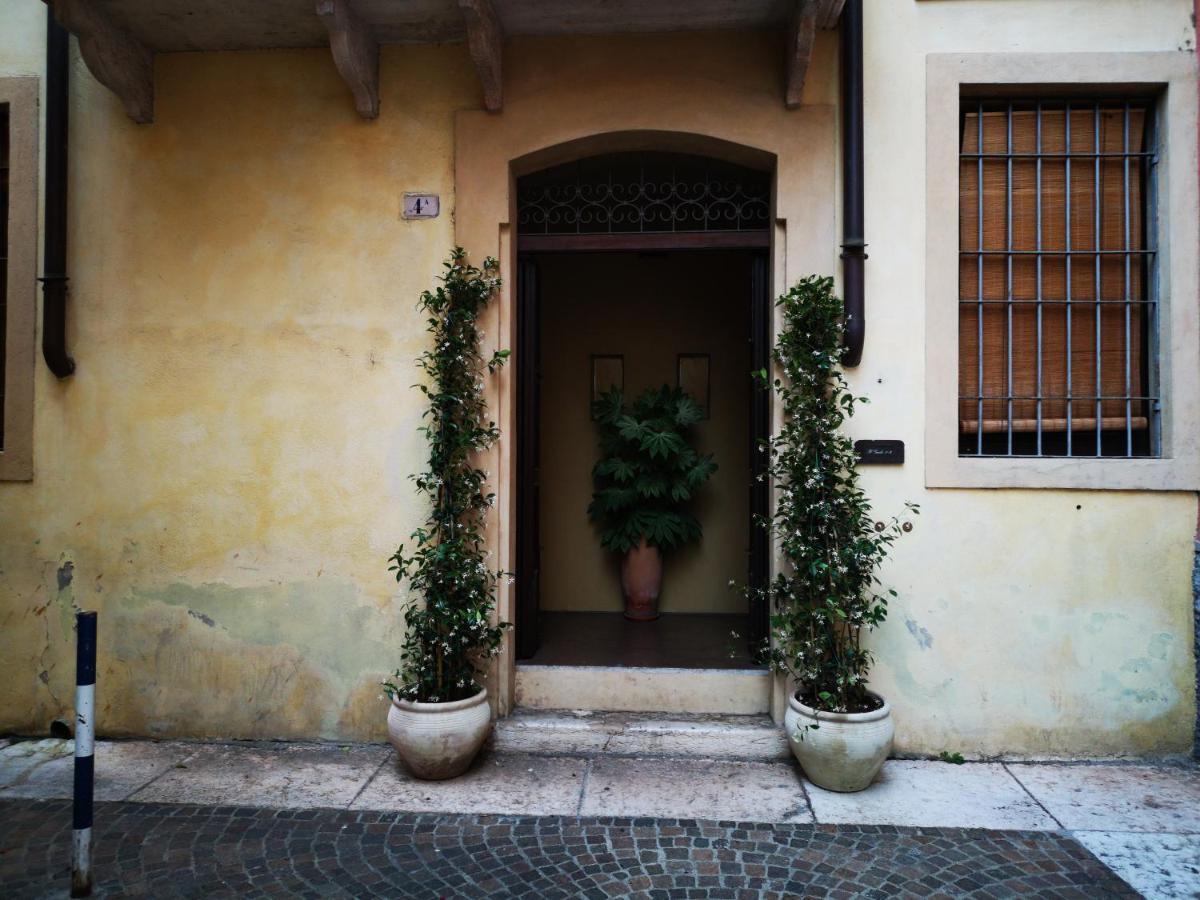 Il Garbo Apartments And Suite Verona Bagian luar foto